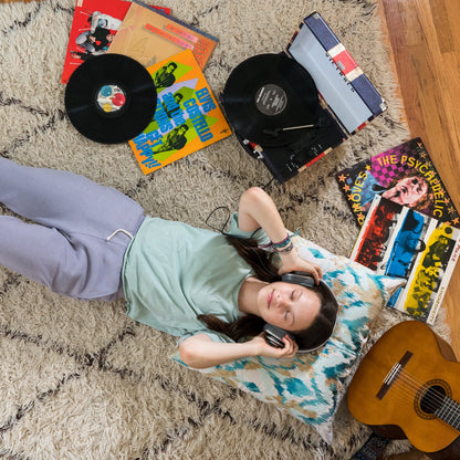 Journey Bluetooth Suitcase Turntable with 3-Speed Playback (Union Jack Design)