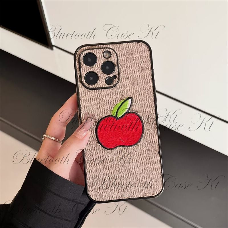 Top Luxury Designers Phone Cases for Iphone 16 Pro Max 15Plus 14Pro 13 12 11 P Designer Fashion Creative Cellphone Case Triangular Nameplate Letter Mobile Shell Cover